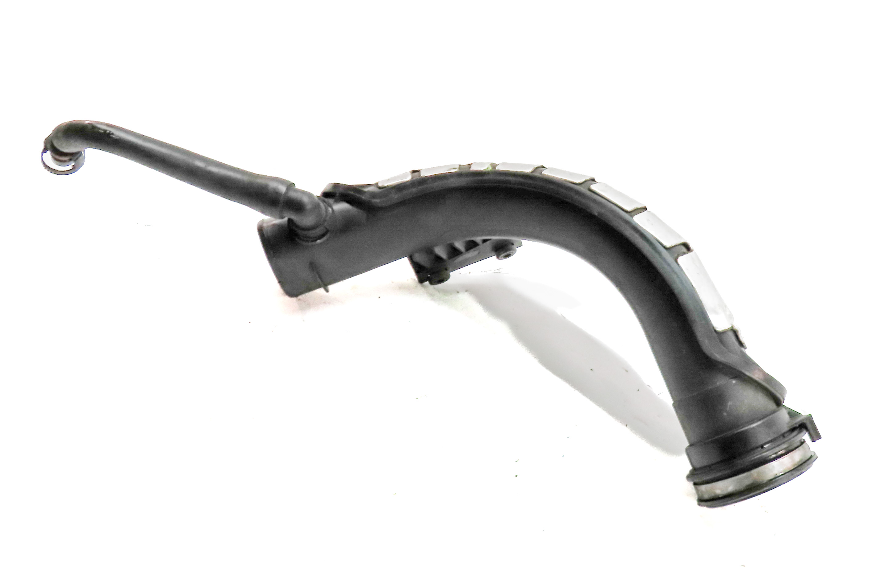 2017 LAND ROVER DISCOVERY SPORT (L550) 2.0L ENGINE AIR INTAKE HOSE PIPE DUCT — exact item pictured
